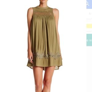 Romeo and Juliet couture Small Beige Dress NWT